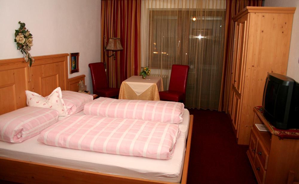 Hotel Edelweiss Fügen Zimmer foto